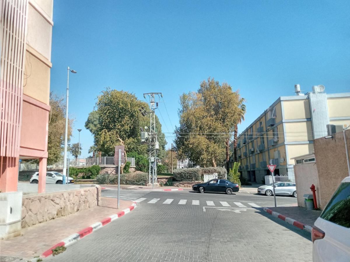 Ofir, Small Unit, 123eilat Apartment